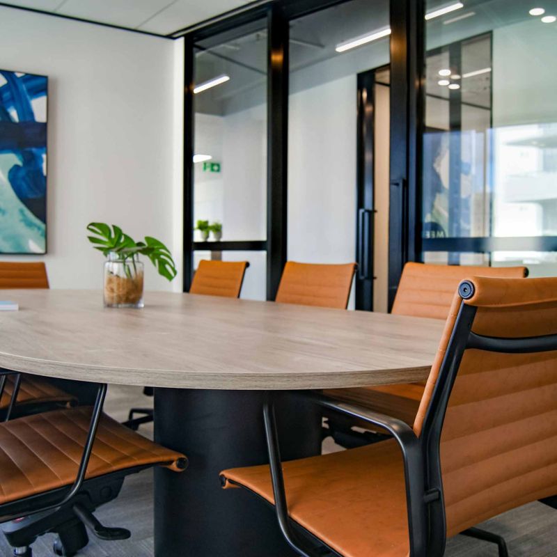 Bureaux propres et rangés après un nettoyage régulier par HYGEA SERVICES